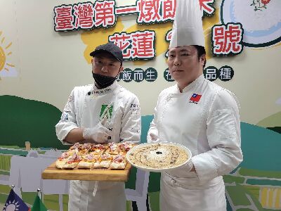 The chefs believe that the taste of ‘Hualien No. 26’ rice is no less than that of foreign risotto rice, and it has great market potential.--view in new window
