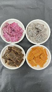 Candy slices made from arrowroot in various flavors--view in new window