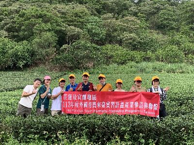 Foreign young farmers visit the 