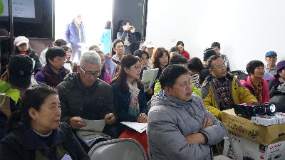 學員認真聆聽--將另開視窗看原圖