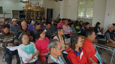 學員認真聆聽--將另開視窗看原圖