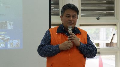 花蓮縣萬榮鄉林新銀鄉長勉勵族人用心學習--將另開視窗看原圖