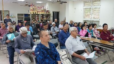 學員認真聆聽--將另開視窗看原圖