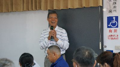 黎明社區發展協會朱照雄理事長歡迎農友共襄盛舉--將另開視窗看原圖