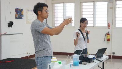 花蓮農改場蔡濰安助理研究員介紹有機病蟲害防治資材配製--將另開視窗看原圖