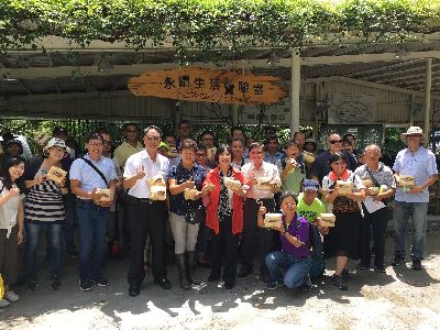 花蓮農改場於頭城農場辦理循環農業示範場域觀摩會，參與人員反應熱烈--將另開視窗看原圖