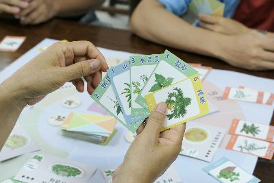 培訓班中學員操作「Ina野菜廚房」教案情形--將另開視窗看原圖