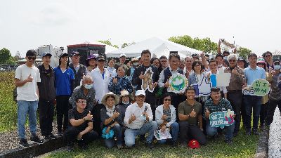 本場協助農友樹豆機械化生產，以利擴大生產面積--將另開視窗看原圖