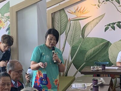 張素華總幹事說明金針、咖啡等受災情形--將另開視窗看原圖
