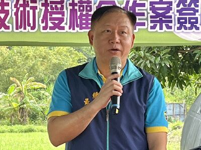 壽豐鄉農會黃啟祥總幹事說明農會與花改場合作共同努力讓更多人知道月眉火蔥--將另開視窗看原圖