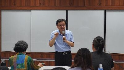 花蓮區農業改良場楊大吉場長向學員致詞  期望學習收穫滿滿--將另開視窗看原圖