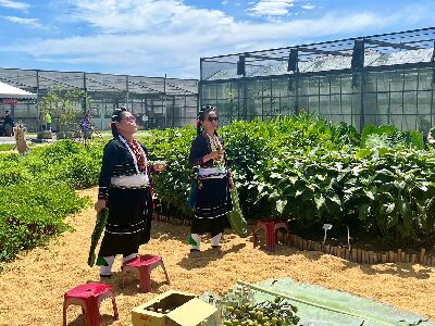 祭司為活動祈福，同時祈願花蓮農業風調雨順及地震災後復甦--將另開視窗看原圖