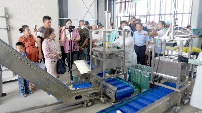 文旦精油提取、果皮(肉)分切機介紹--將另開視窗看原圖