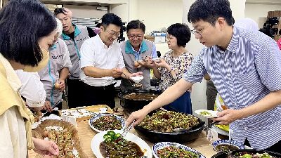 有辣有香的辣椒新品種料理試吃，展現新品種不只產得好，更吃得巧--將另開視窗看原圖