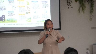 睿勝專案教育公司負責人龔佩珍介紹友善農地生態服務給付政策與實作案例--將另開視窗看原圖