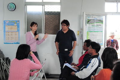 農改場同仁協助回應相關問題--將另開視窗看原圖