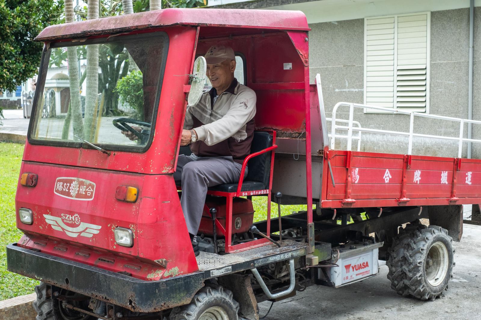 徐保雄副研究員場內留影-3