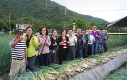 本場與兩個地區農會合作，在江金龍農友協助下完成異地保種