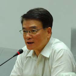 胡興華副主任委員與本場同仁共勉之