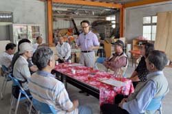 本場協助轄區產銷班進行企業化的經營與管理