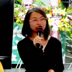 部落格作家買買氏與現場民眾分享農村的美好