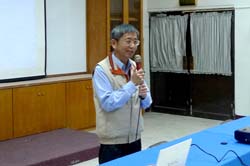 本場黃鵬場長鼓勵農友遵循本場健康管理的腳步，生產高品質又健康的文旦