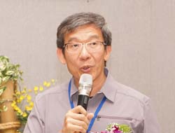 東華大學李光中副教授表示，生態旅遊連結人與自然，既滿足生態保育同時促進當地居民之福祉